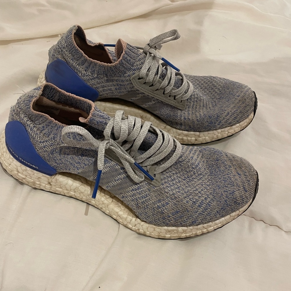 Adidas ultra boost blue knot